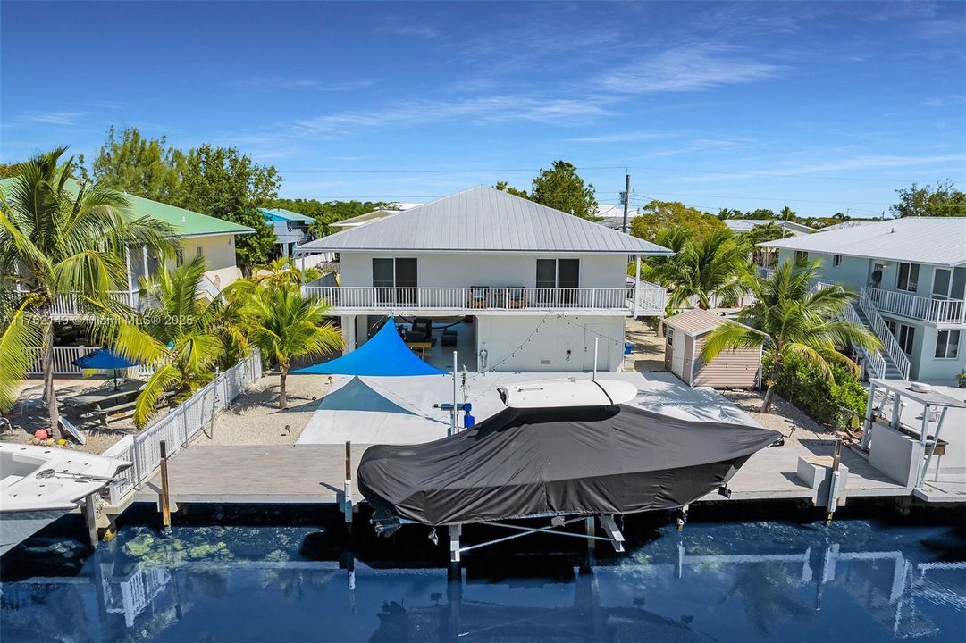 Recently Sold: $1,375,000 (3 beds, 2 baths, 1224 Square Feet)