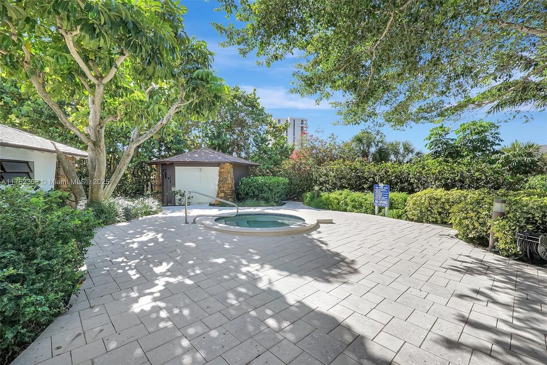 For Sale: $599,000 (3 beds, 2 baths, 1836 Square Feet)