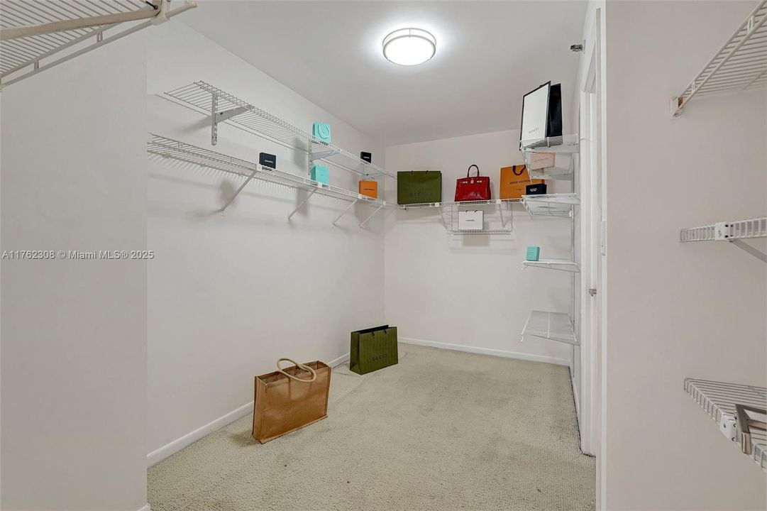 For Sale: $599,000 (3 beds, 2 baths, 1836 Square Feet)