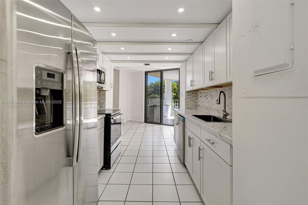 For Sale: $599,000 (3 beds, 2 baths, 1836 Square Feet)