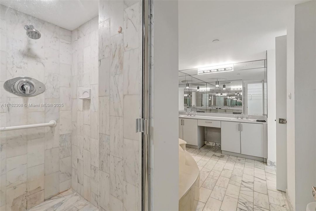 For Sale: $599,000 (3 beds, 2 baths, 1836 Square Feet)