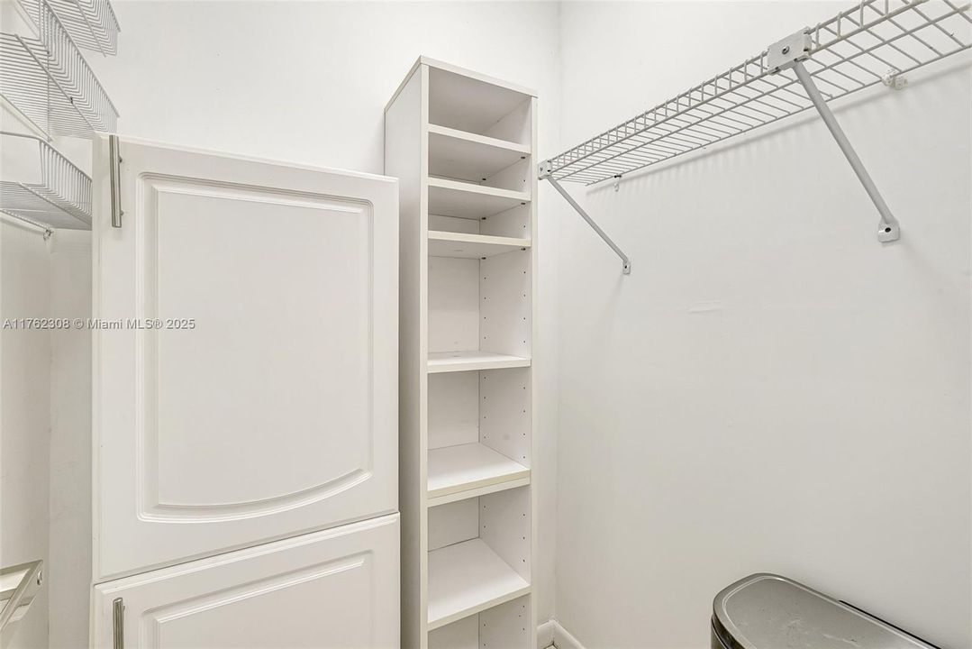 For Sale: $599,000 (3 beds, 2 baths, 1836 Square Feet)