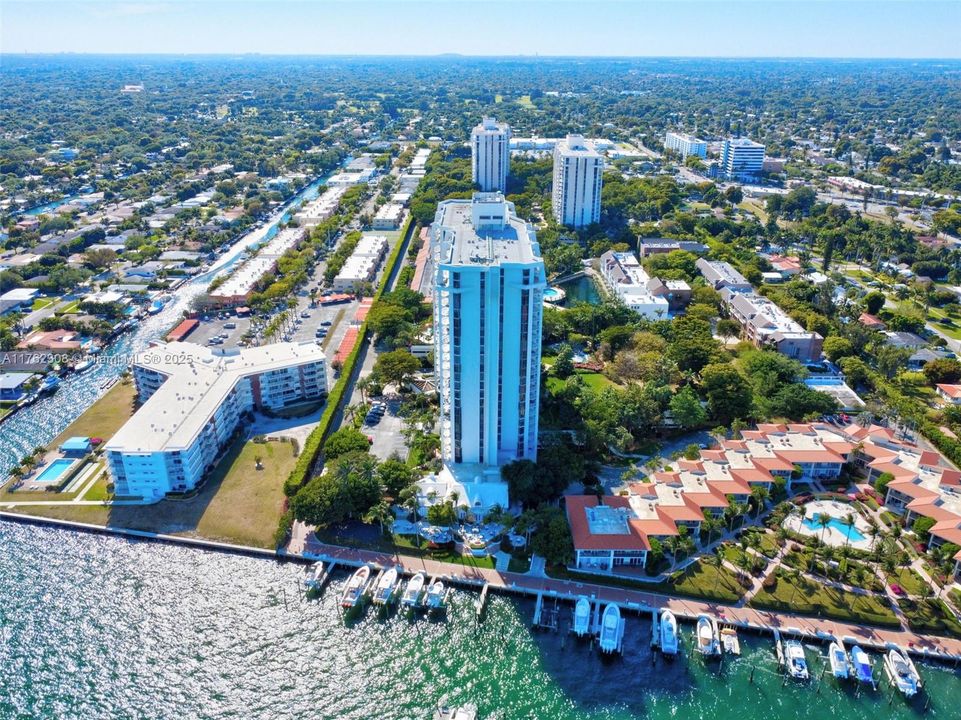 For Sale: $599,000 (3 beds, 2 baths, 1836 Square Feet)