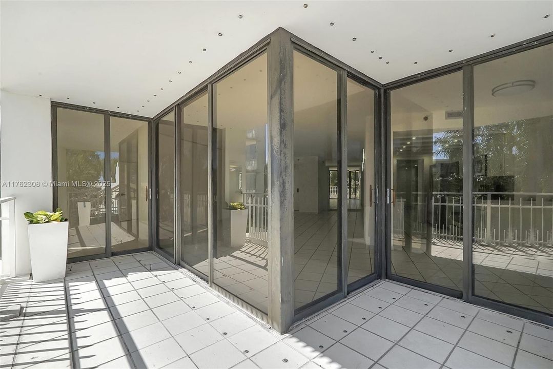 For Sale: $599,000 (3 beds, 2 baths, 1836 Square Feet)