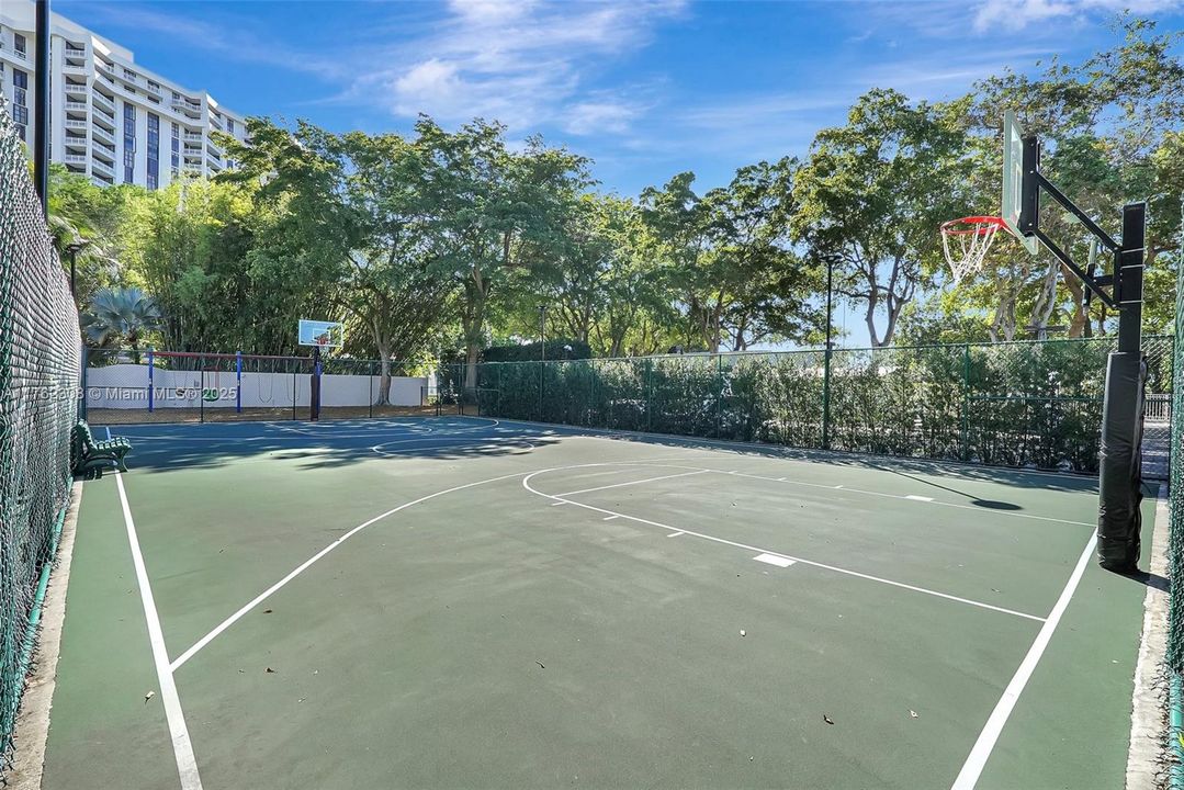 For Sale: $599,000 (3 beds, 2 baths, 1836 Square Feet)