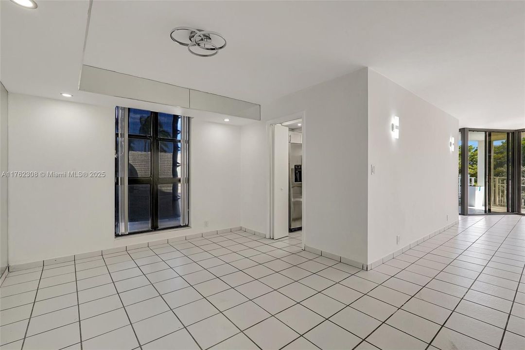 For Sale: $599,000 (3 beds, 2 baths, 1836 Square Feet)