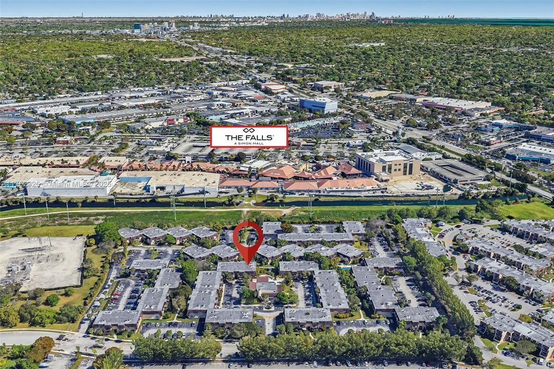 Недавно продано: $250,000 (1 спален, 1 ванн, 707 Квадратных фут)