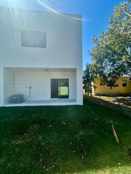 Recently Sold: $1,295,000 (0 beds, 0 baths, 4000 Square Feet)