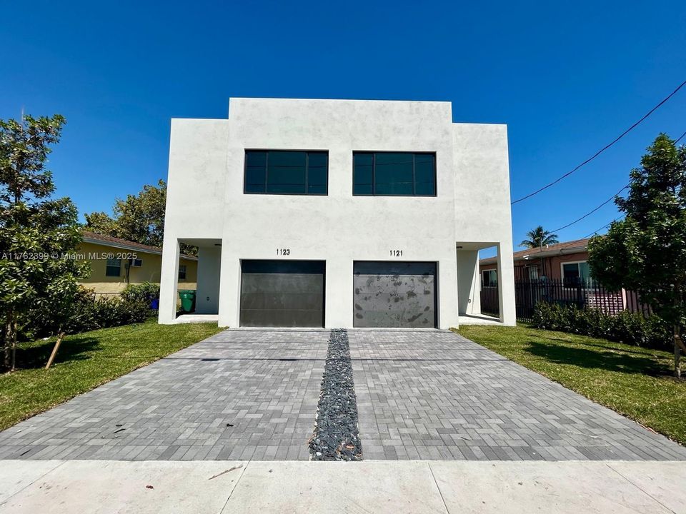 Recently Sold: $1,295,000 (0 beds, 0 baths, 4000 Square Feet)