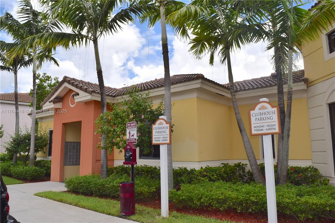 Recently Sold: $289,000 (2 beds, 2 baths, 1140 Square Feet)