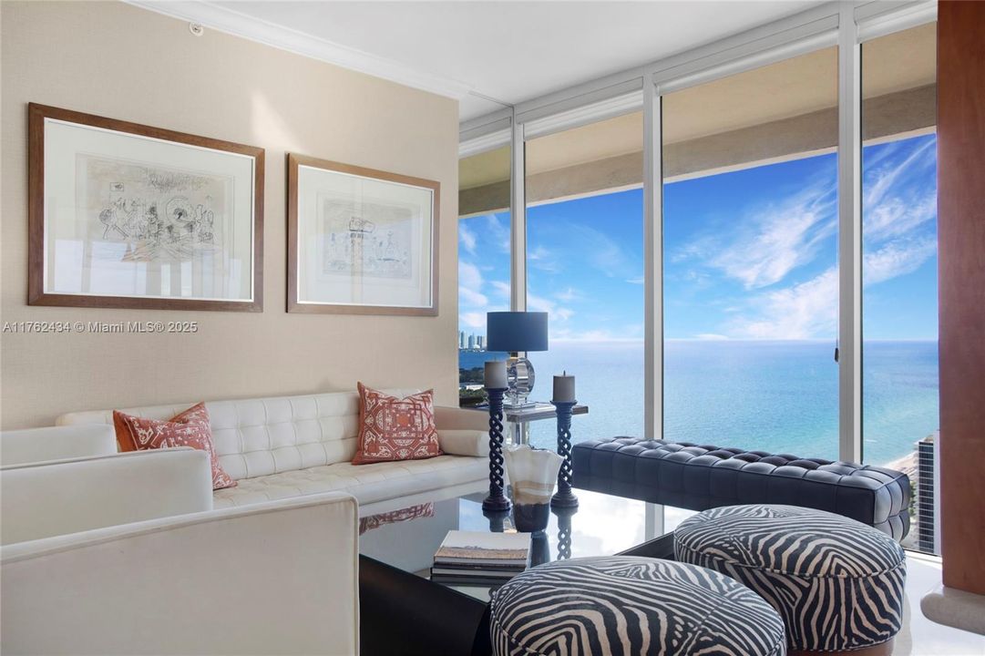 For Sale: $2,280,000 (2 beds, 2 baths, 1380 Square Feet)
