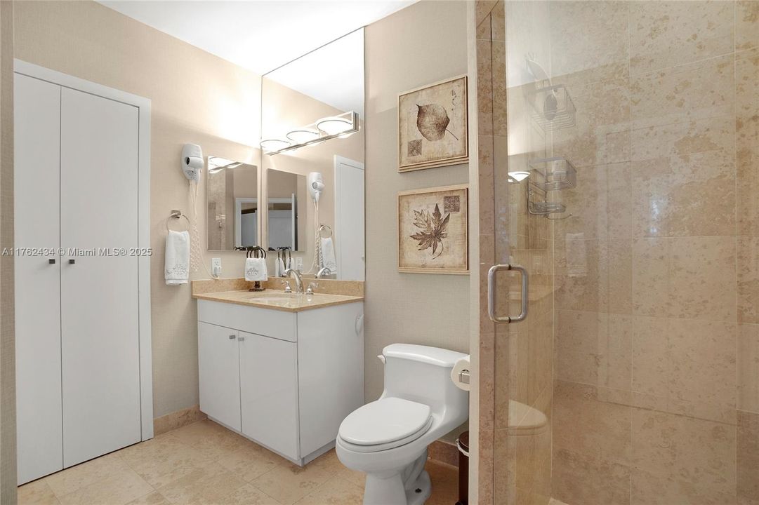 For Sale: $2,280,000 (2 beds, 2 baths, 1380 Square Feet)