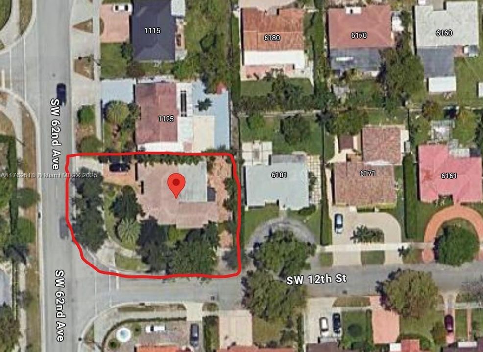 En Venta: $1,150,000 (4 camas, 3 baños, 2233 Pies cuadrados)