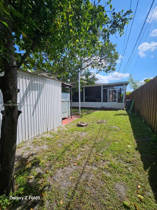 Recently Sold: $550,000 (3 beds, 2 baths, 1050 Square Feet)