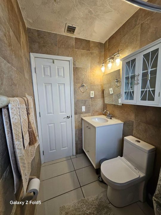 Recently Sold: $550,000 (3 beds, 2 baths, 1050 Square Feet)