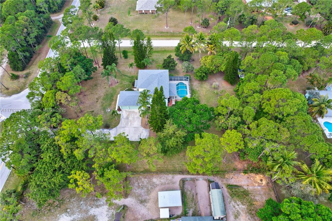 Vendido Recientemente: $975,000 (5 camas, 4 baños, 2923 Pies cuadrados)