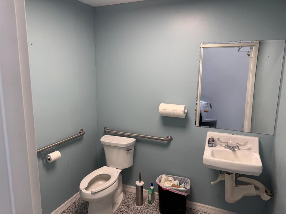 1225 NE Savannah Road 104, Jensen Beach