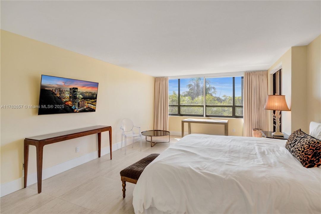 En Venta: $379,000 (2 camas, 2 baños, 1811 Pies cuadrados)