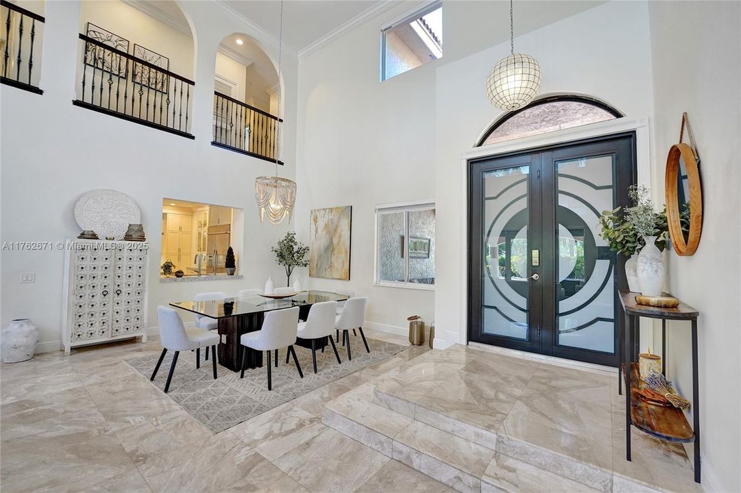 Недавно продано: $2,495,000 (6 спален, 4 ванн, 4736 Квадратных фут)