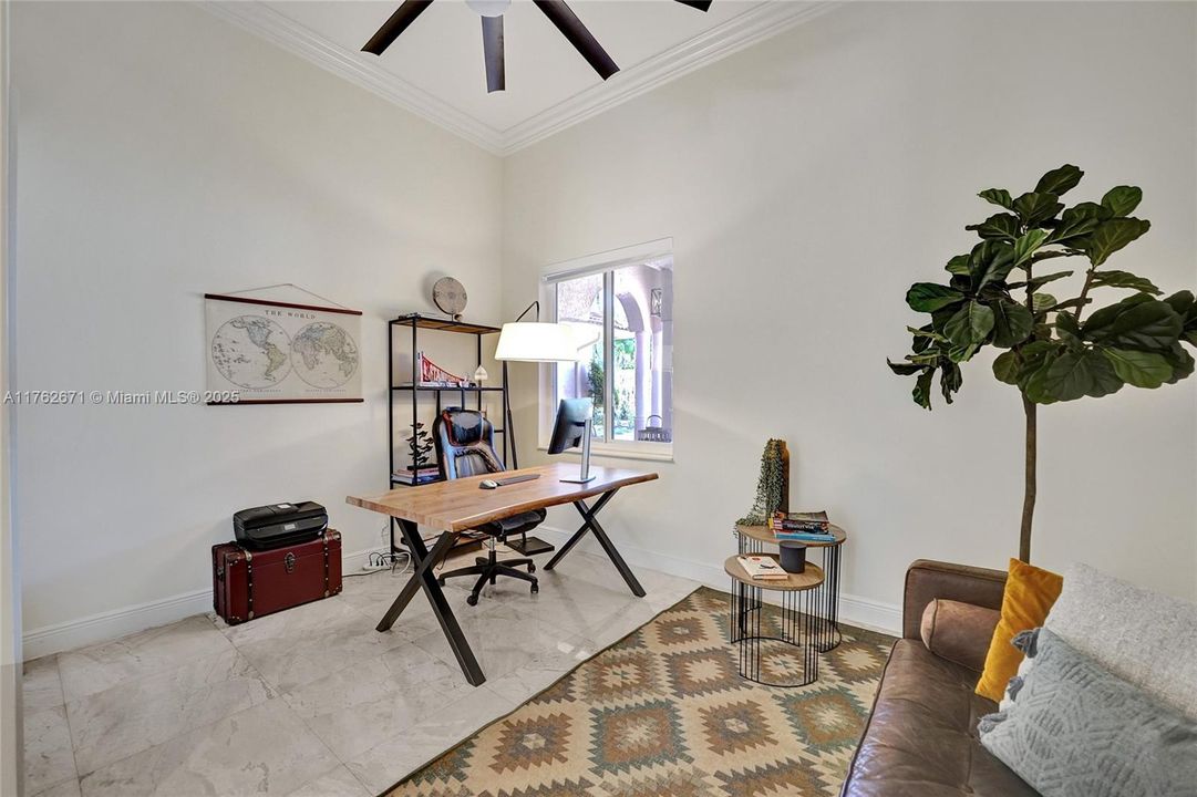 Недавно продано: $2,495,000 (6 спален, 4 ванн, 4736 Квадратных фут)