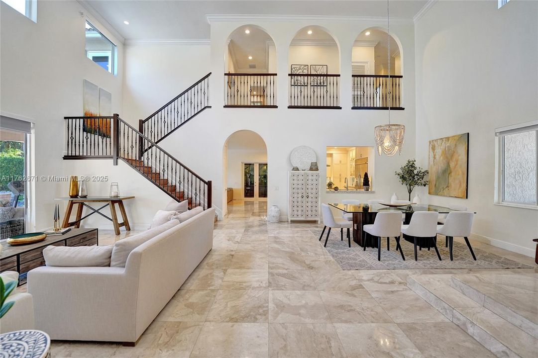 Недавно продано: $2,495,000 (6 спален, 4 ванн, 4736 Квадратных фут)