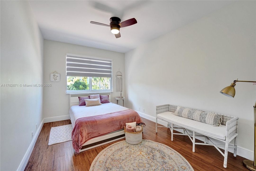 Недавно продано: $2,495,000 (6 спален, 4 ванн, 4736 Квадратных фут)