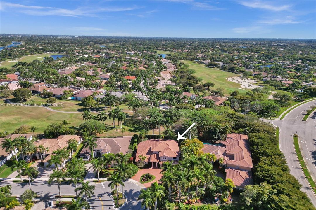 Недавно продано: $2,495,000 (6 спален, 4 ванн, 4736 Квадратных фут)