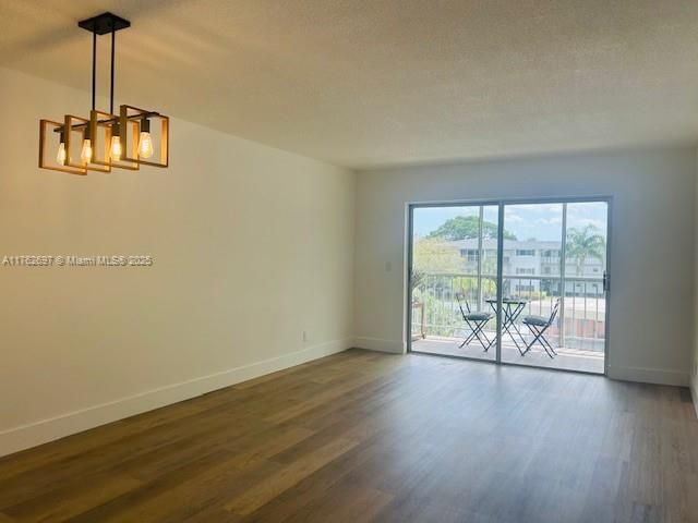 Active With Contract: $124,900 (1 beds, 1 baths, 672 Square Feet)
