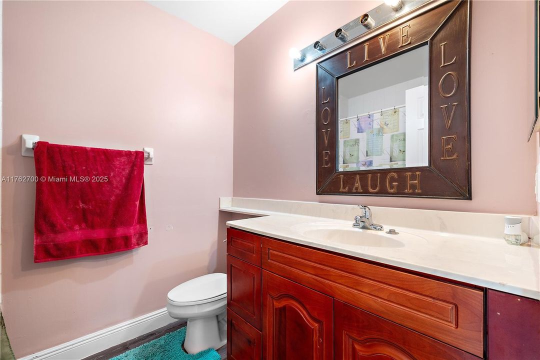 For Sale: $789,900 (5 beds, 3 baths, 2998 Square Feet)