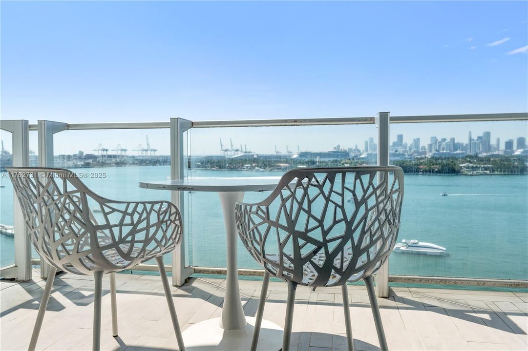 待售: $398,000 (0 贝兹, 1 浴室, 493 平方英尺)