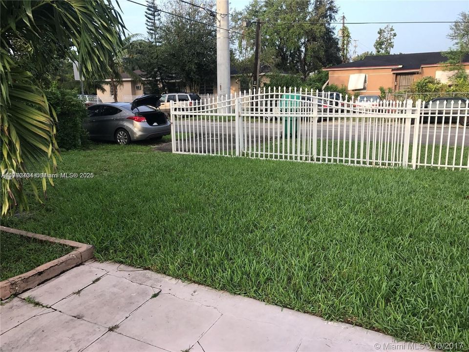 En Venta: $750,000 (3 camas, 2 baños, 1037 Pies cuadrados)