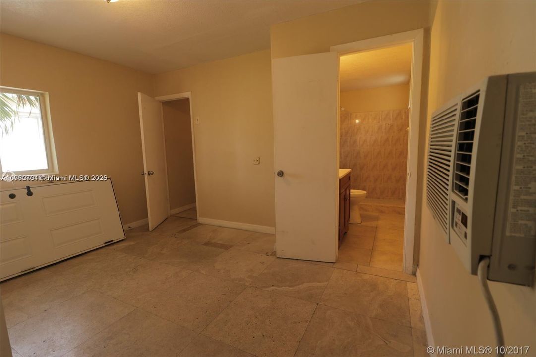 En Venta: $750,000 (3 camas, 2 baños, 1037 Pies cuadrados)