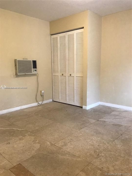 En Venta: $750,000 (3 camas, 2 baños, 1037 Pies cuadrados)