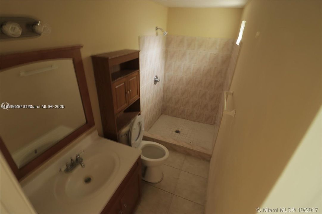 En Venta: $750,000 (3 camas, 2 baños, 1037 Pies cuadrados)