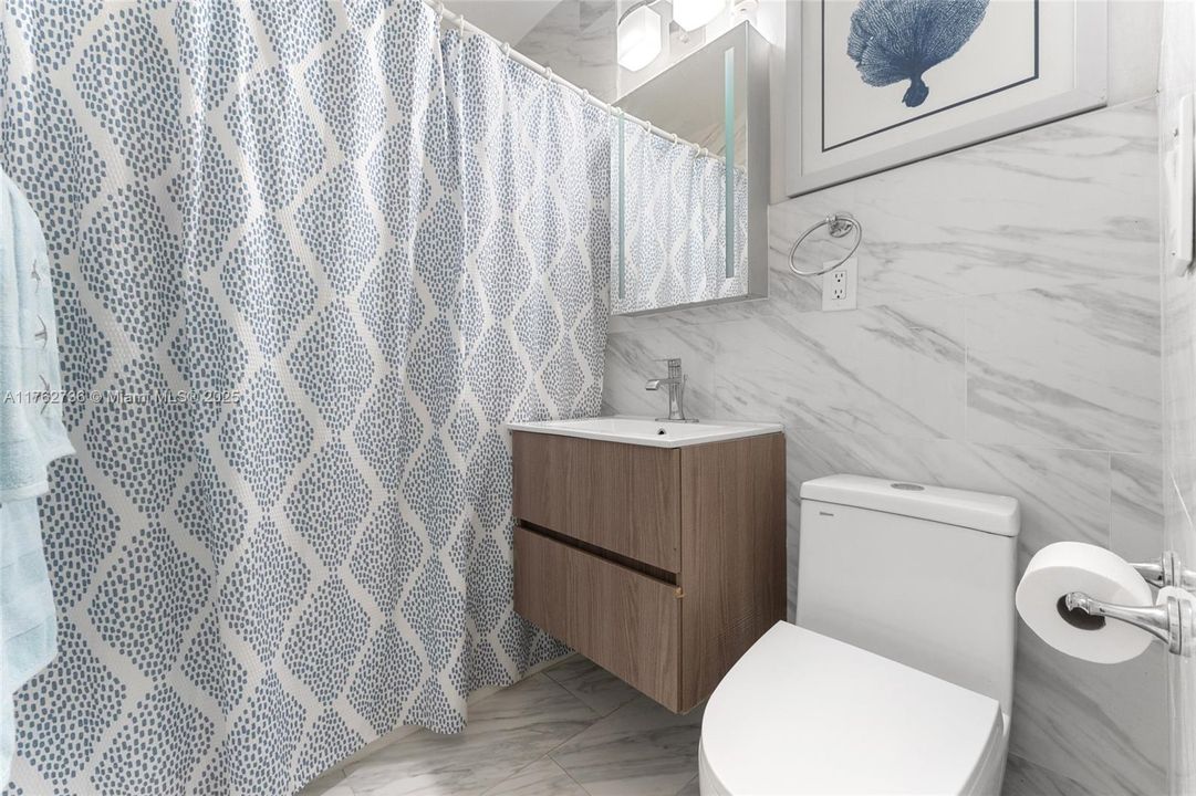 На продажу: $1,900,000 (4 спален, 2 ванн, 0 Квадратных фут)