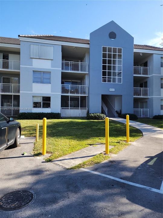 待售: $259,900 (2 贝兹, 2 浴室, 1113 平方英尺)