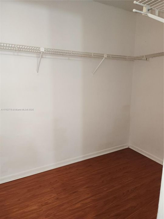 待售: $259,900 (2 贝兹, 2 浴室, 1113 平方英尺)