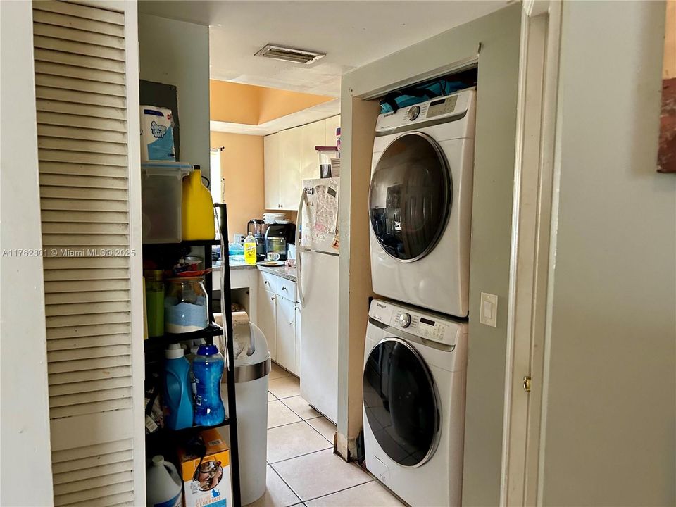 Vendido Recientemente: $850,000 (0 camas, 0 baños, 0 Pies cuadrados)