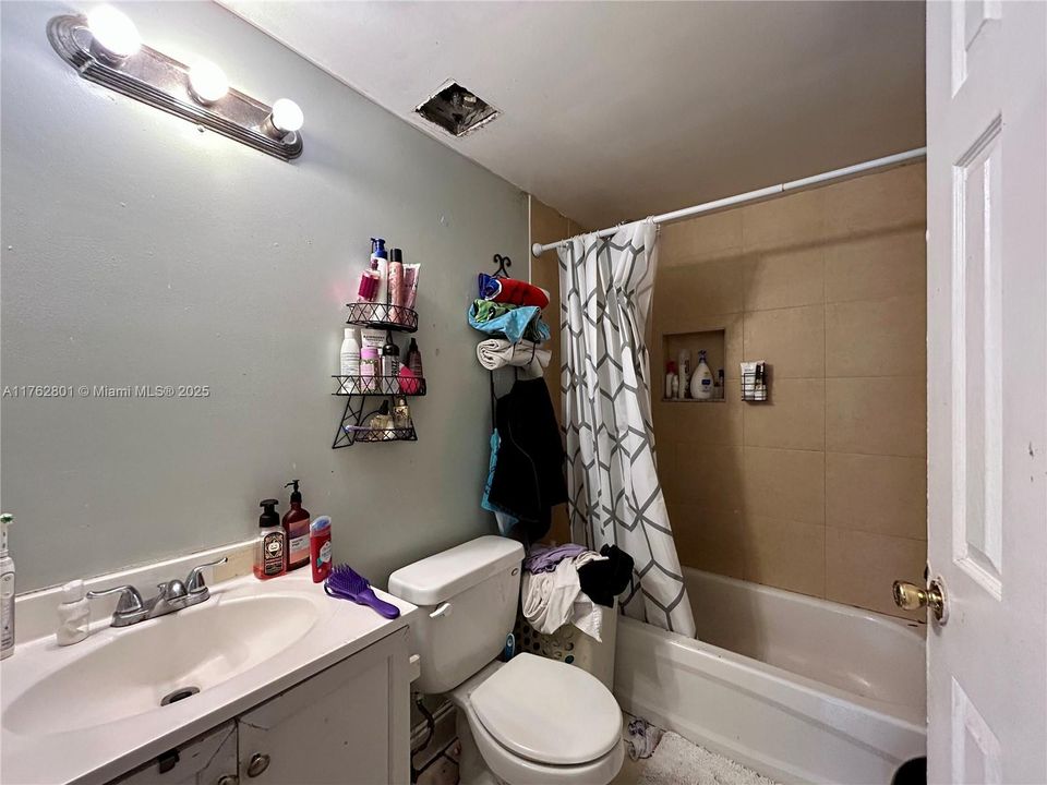 Vendido Recientemente: $850,000 (0 camas, 0 baños, 0 Pies cuadrados)