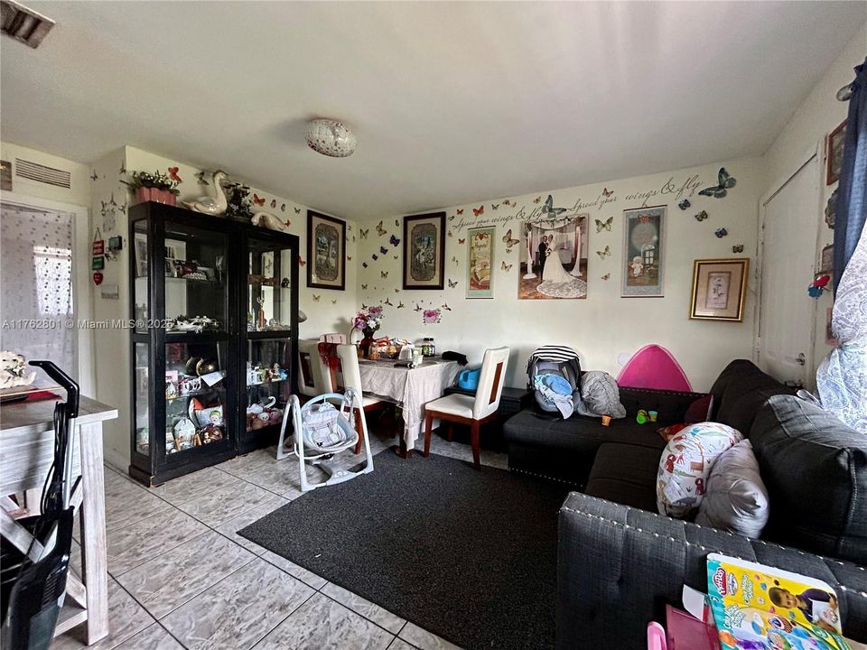 Vendido Recientemente: $850,000 (0 camas, 0 baños, 0 Pies cuadrados)