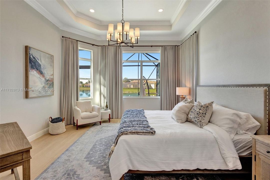 Recently Sold: $819,900 (3 beds, 3 baths, 2733 Square Feet)