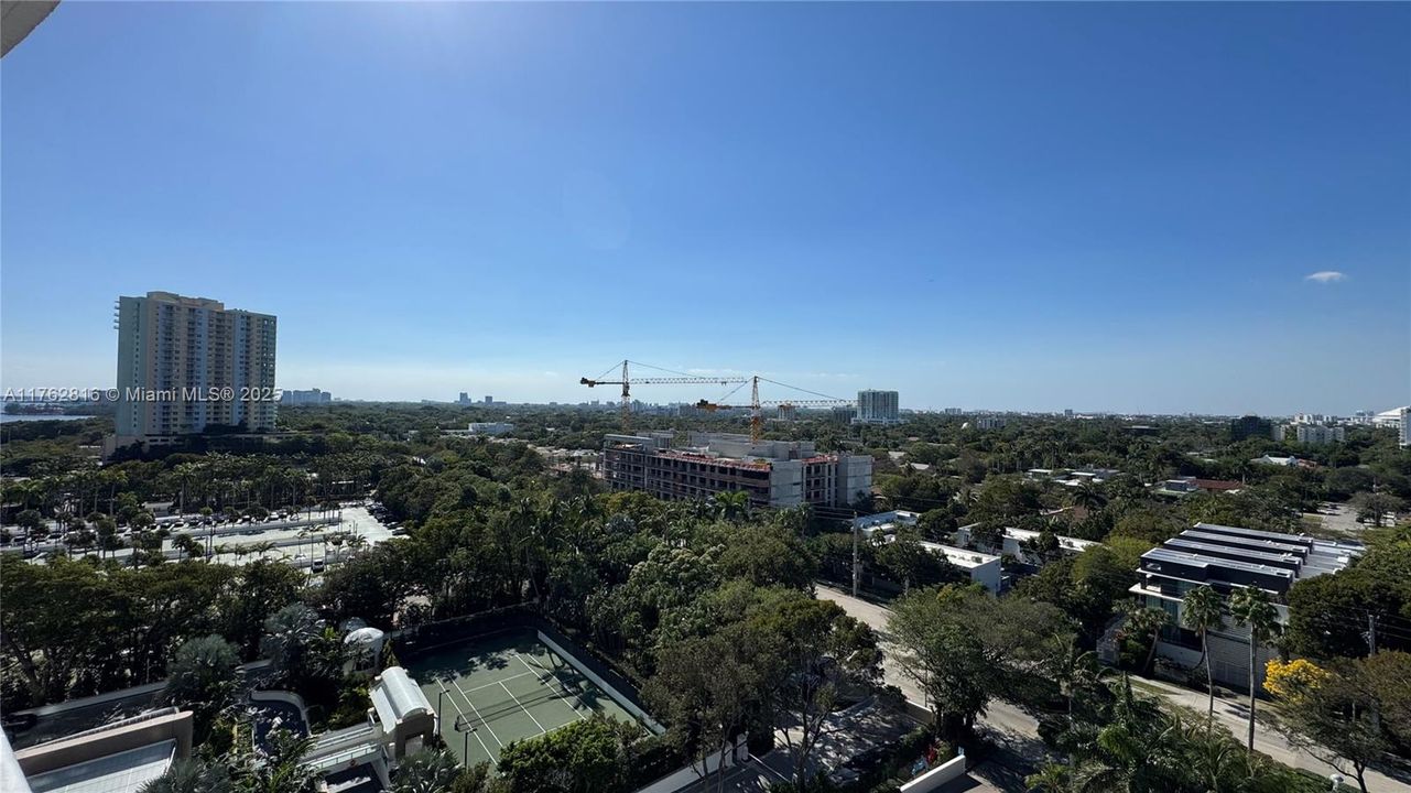 Недавно продано: $885,000 (2 спален, 2 ванн, 1367 Квадратных фут)