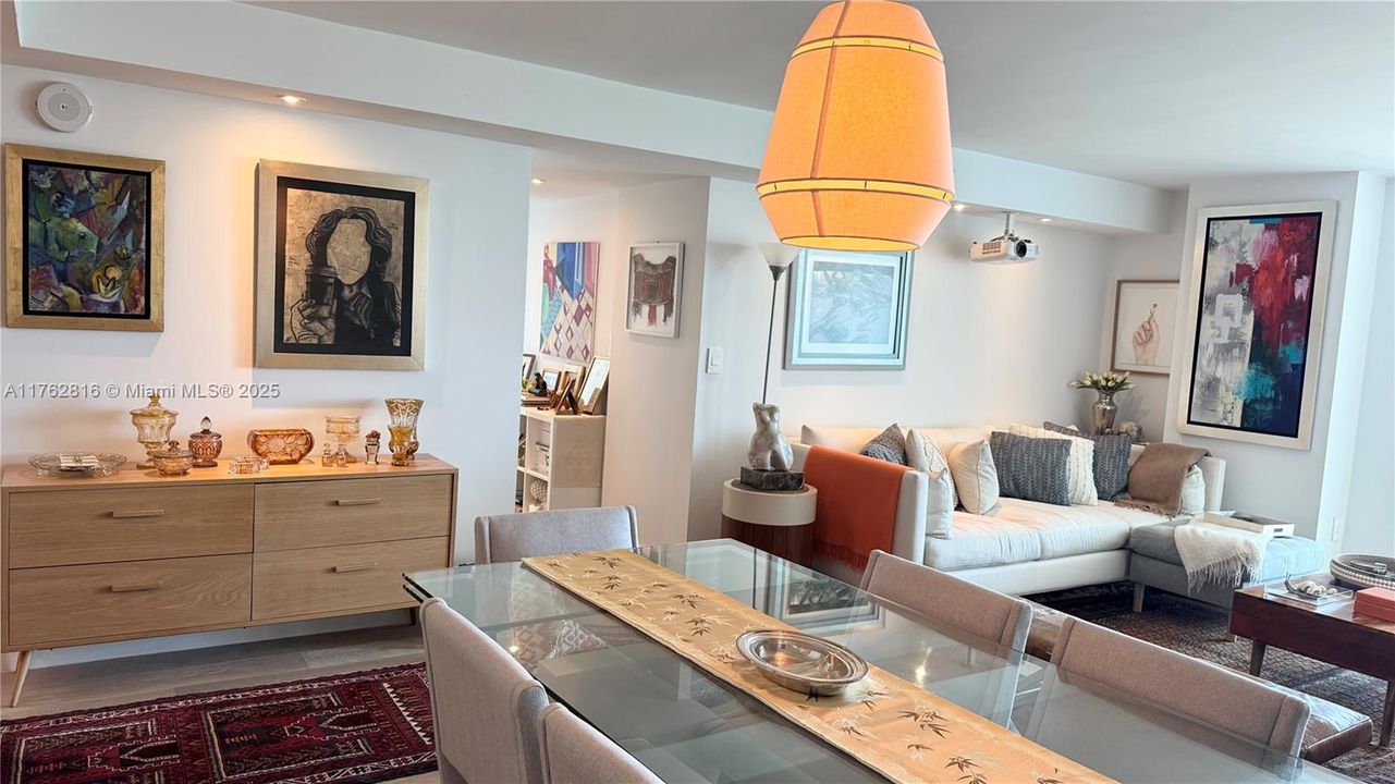 Недавно продано: $885,000 (2 спален, 2 ванн, 1367 Квадратных фут)