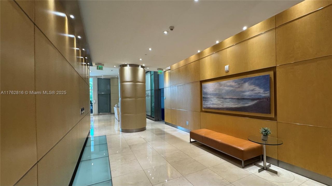 Недавно продано: $885,000 (2 спален, 2 ванн, 1367 Квадратных фут)