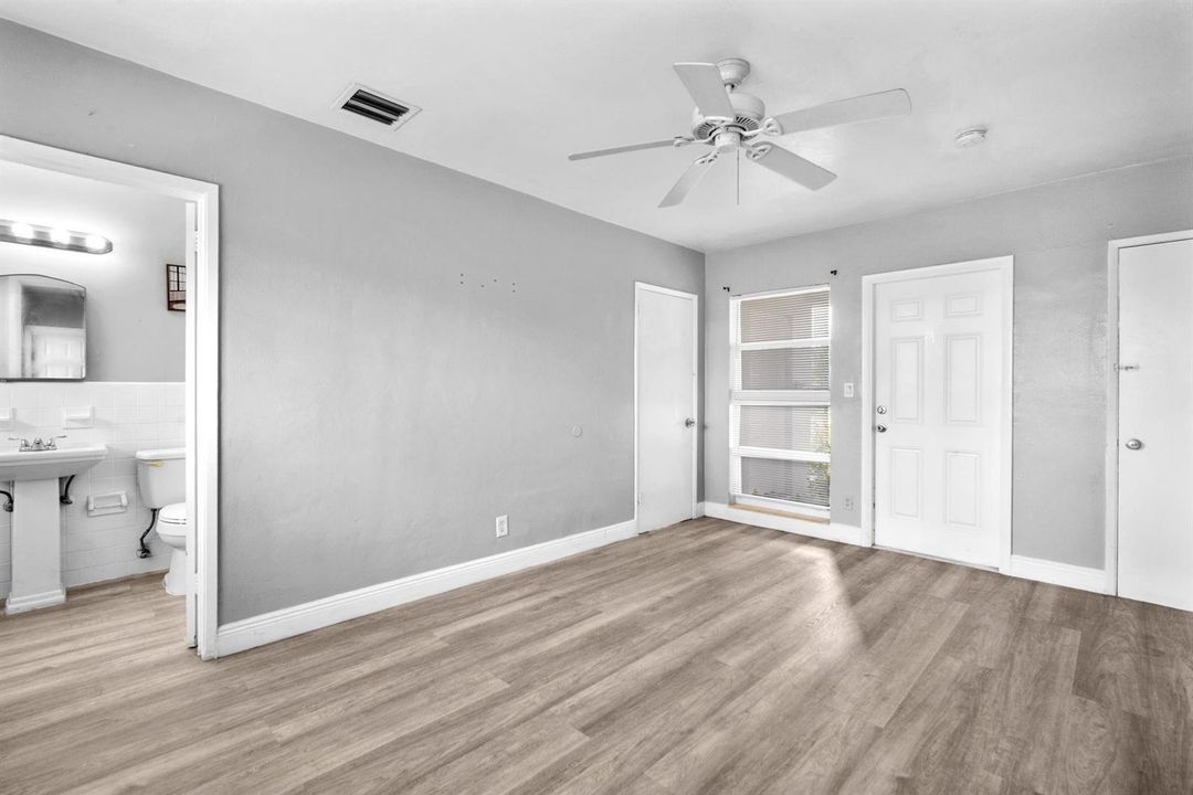 unit 2/2 master bedroom