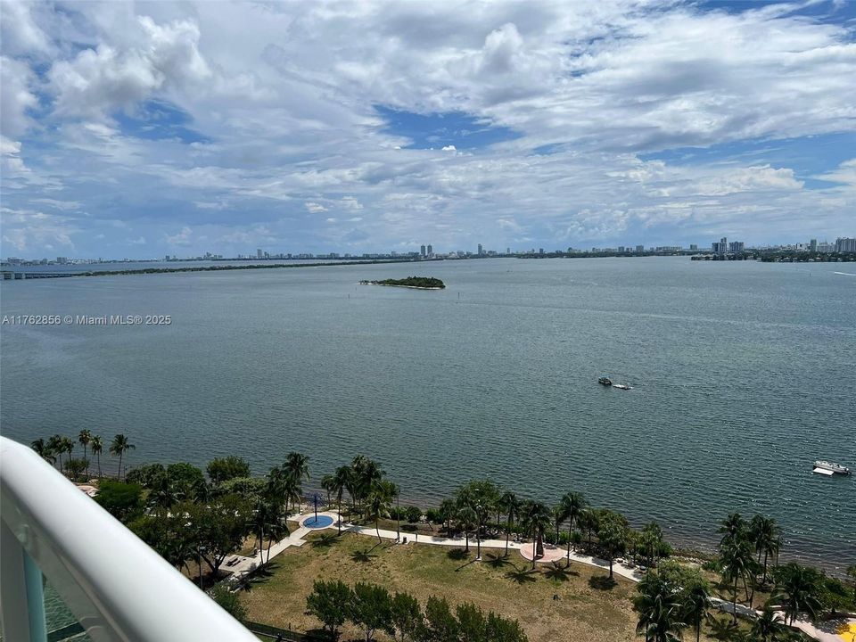 En Venta: $1,499,000 (3 camas, 3 baños, 2189 Pies cuadrados)