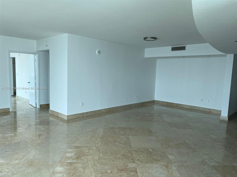 En Venta: $1,499,000 (3 camas, 3 baños, 2189 Pies cuadrados)