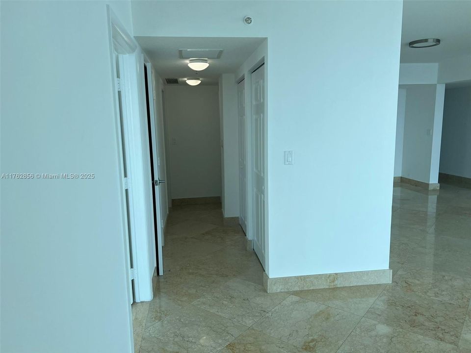 En Venta: $1,499,000 (3 camas, 3 baños, 2189 Pies cuadrados)