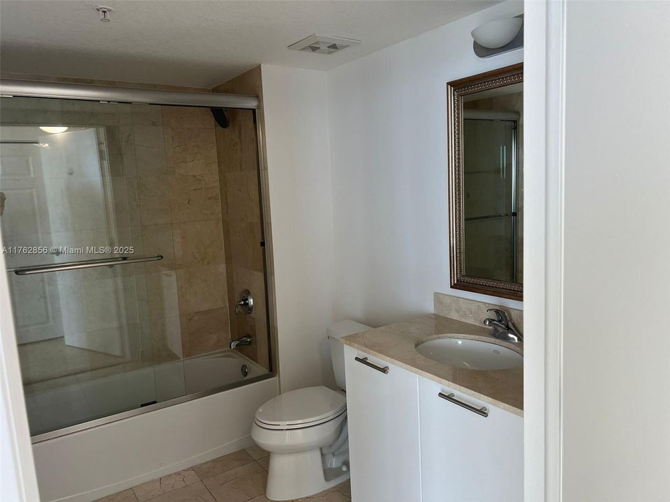 En Venta: $1,499,000 (3 camas, 3 baños, 2189 Pies cuadrados)