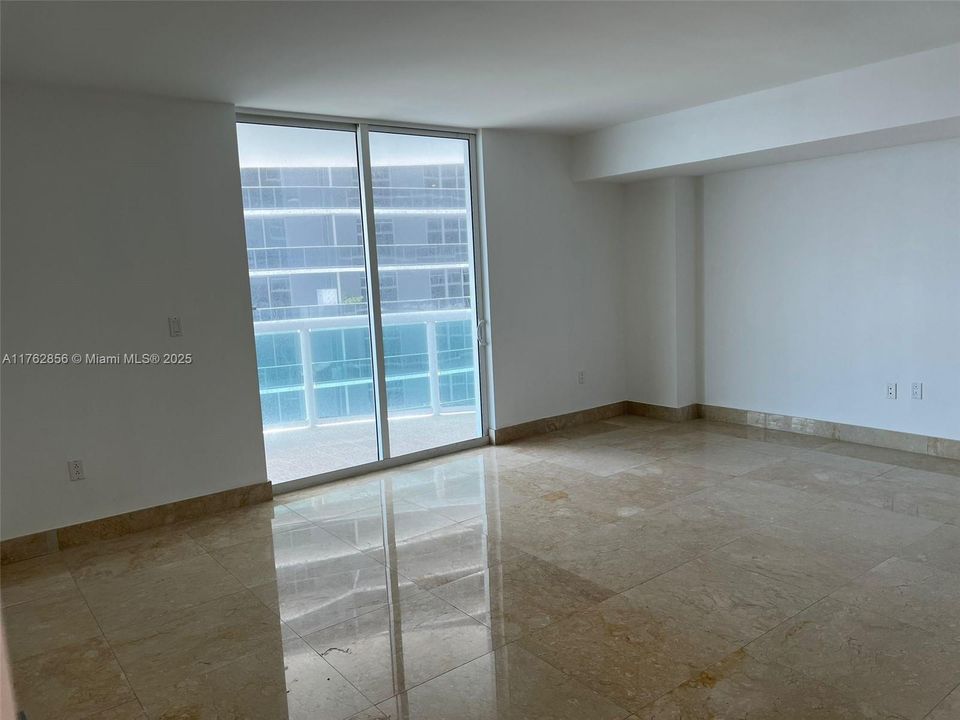 En Venta: $1,499,000 (3 camas, 3 baños, 2189 Pies cuadrados)